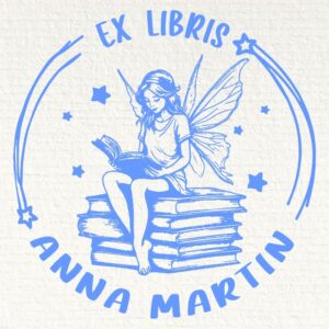 Sello ex libris hada sobre libros
